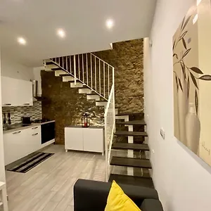 Loft Lava Stone Casa vacanze Catania